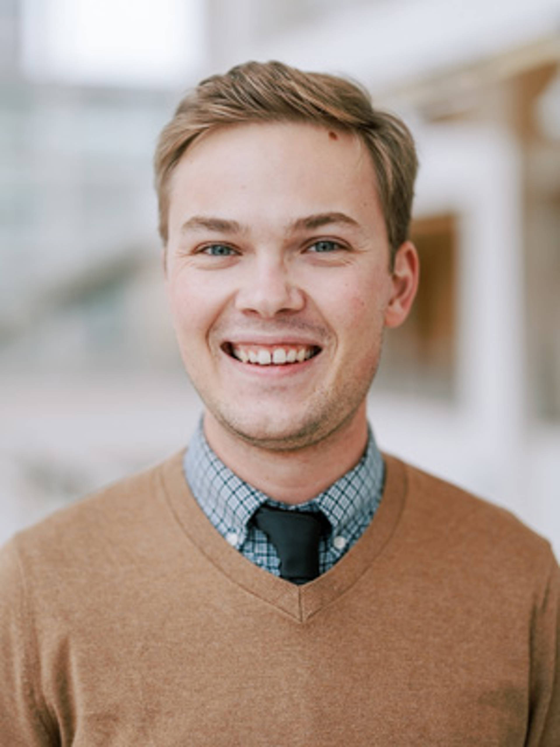 Hugo Christensen Headshot