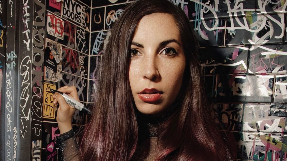 Caitlin Cook - The Writing on the Stall