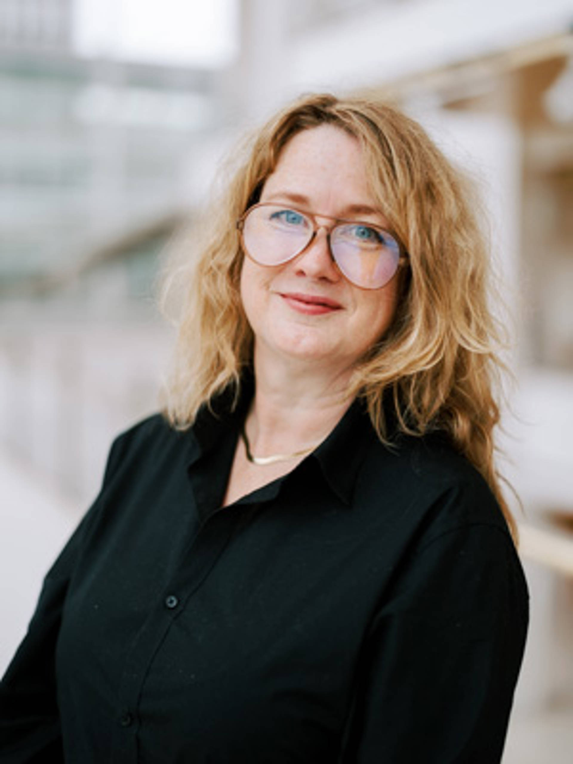 Mel Trudeau Headshot