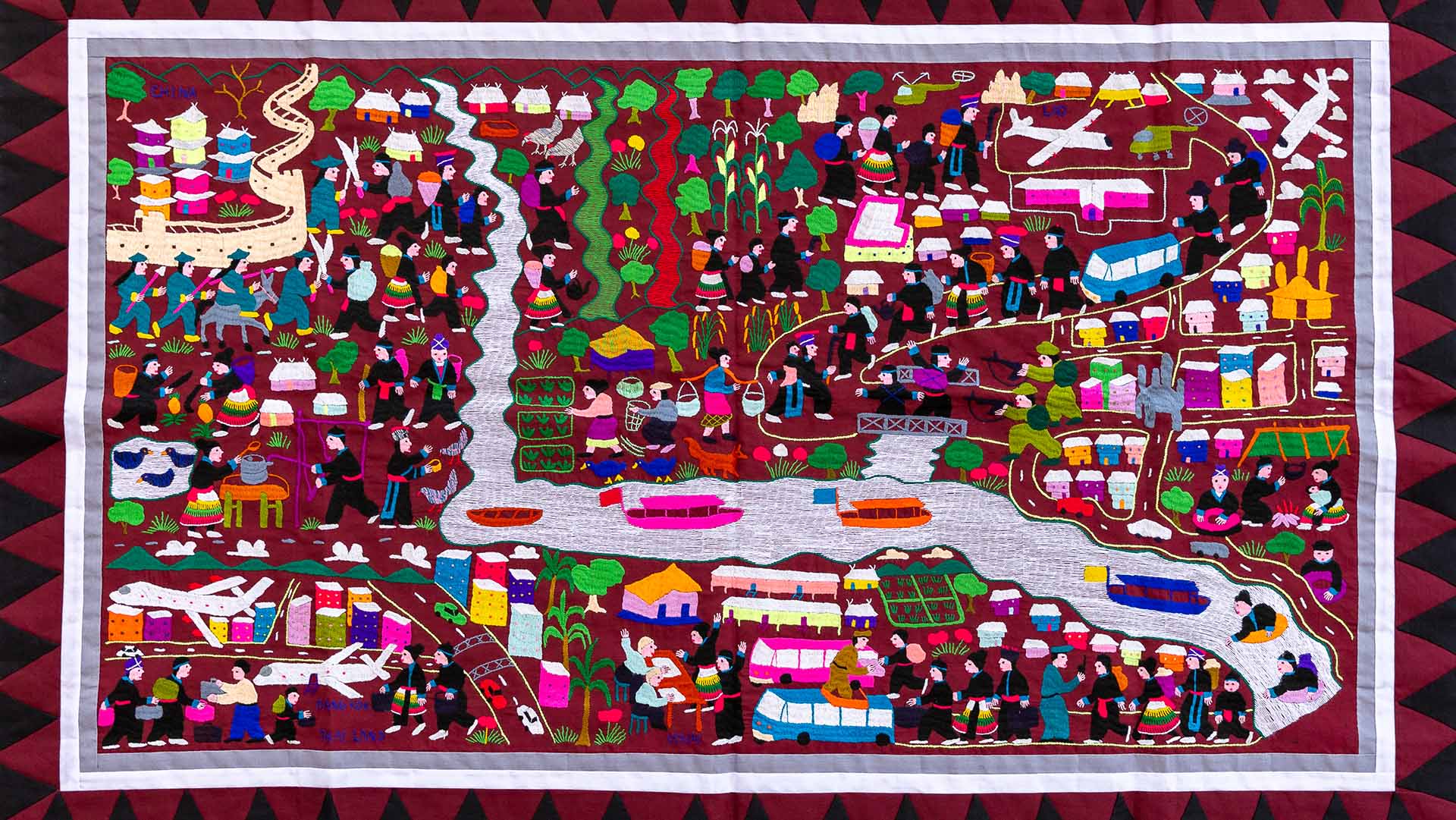 /media/s5klweuu/hmong-tapestry_playhouse.jpg
