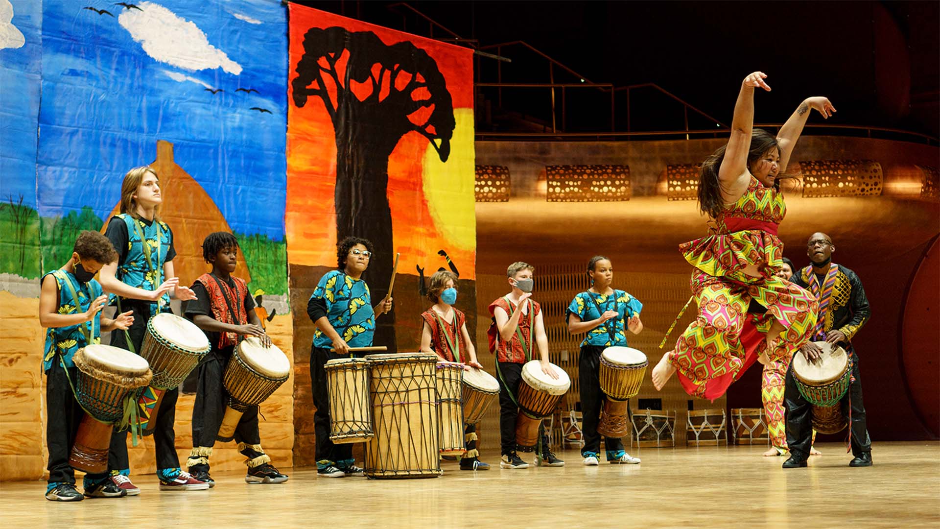 Kids in the Rotunda - Drum Power - Overture